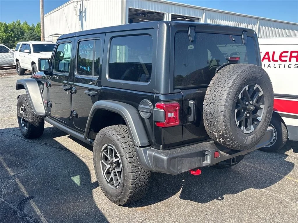 Used 2025 Black Jeep Rubicon image 13