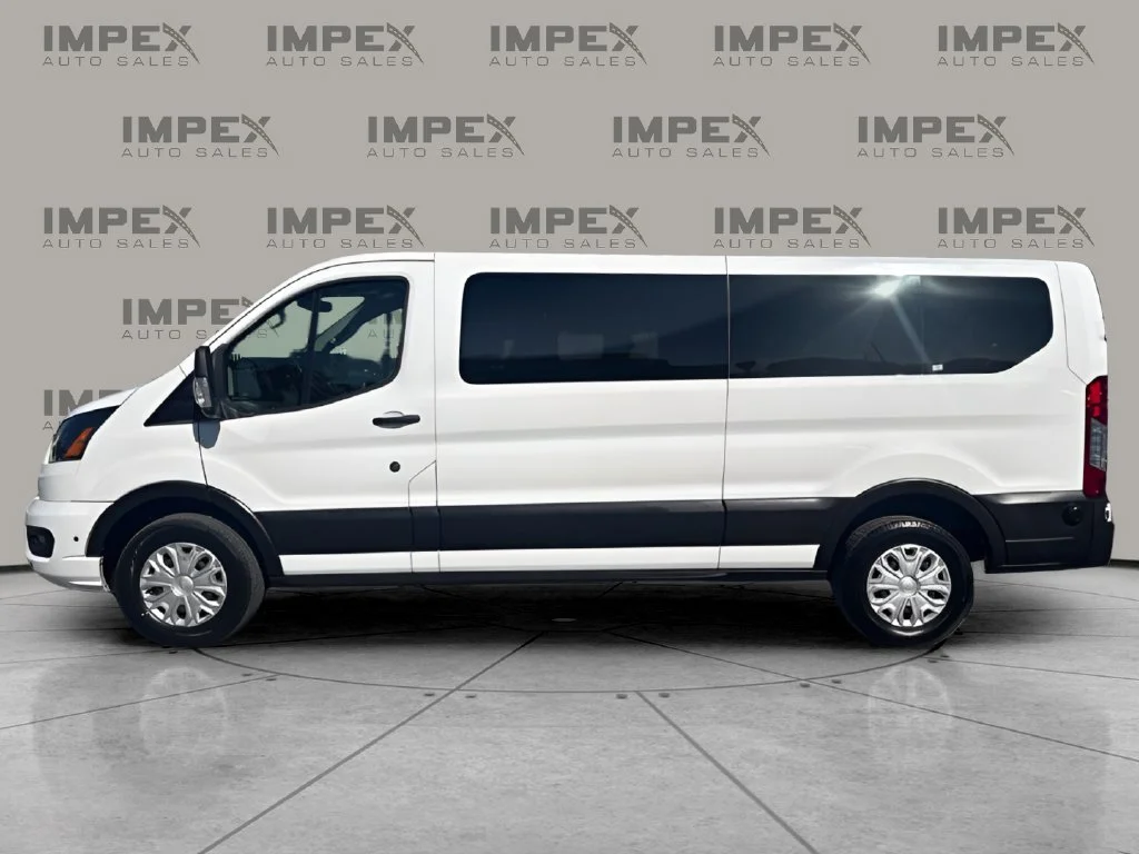 Used 2024 White Ford XLT image 2