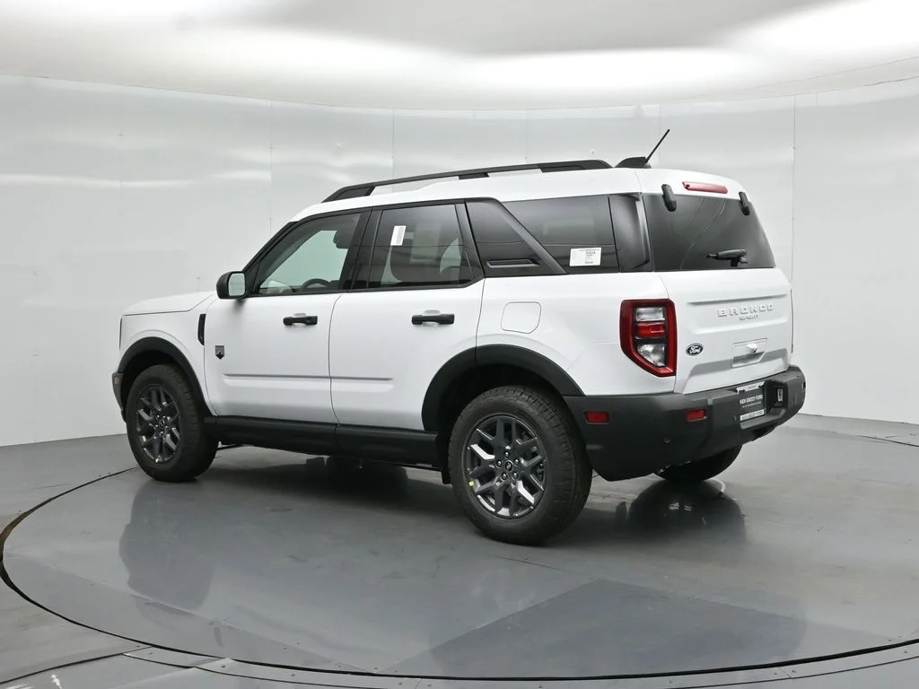 New 2026 White Ford Big Bend image 6