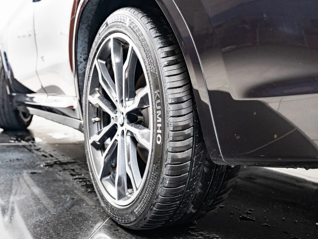 Used 2019 Dark Graphite Metallic BMW xDrive30i image 51