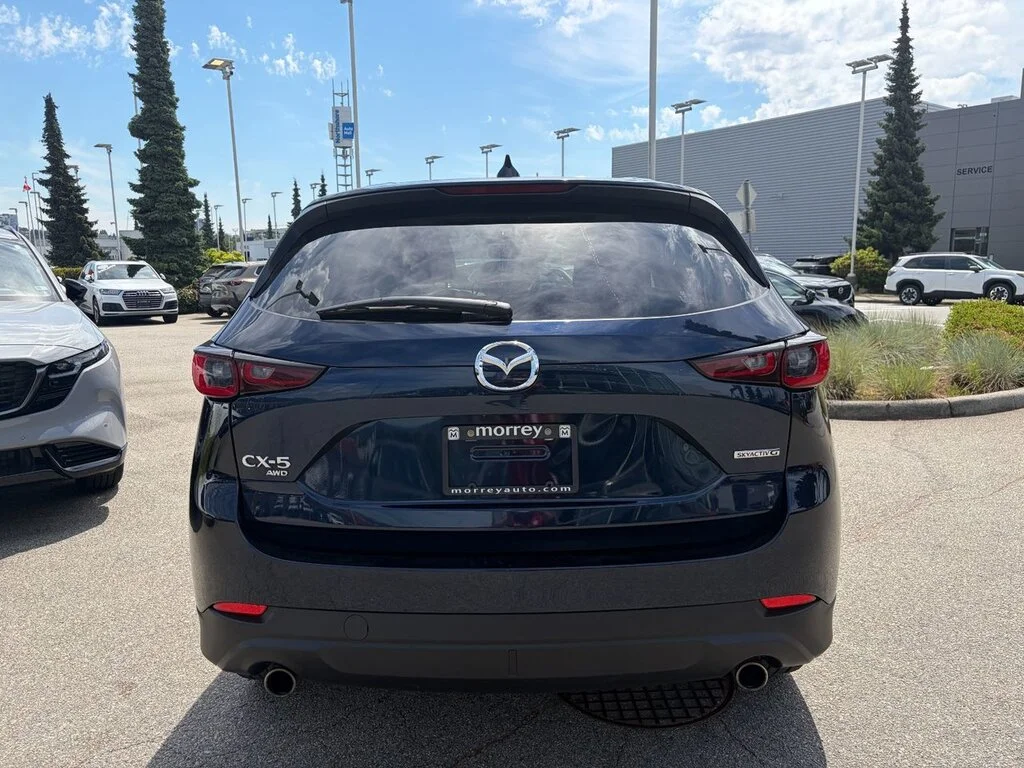 Used 2022  Mazda GS AWD at image 7