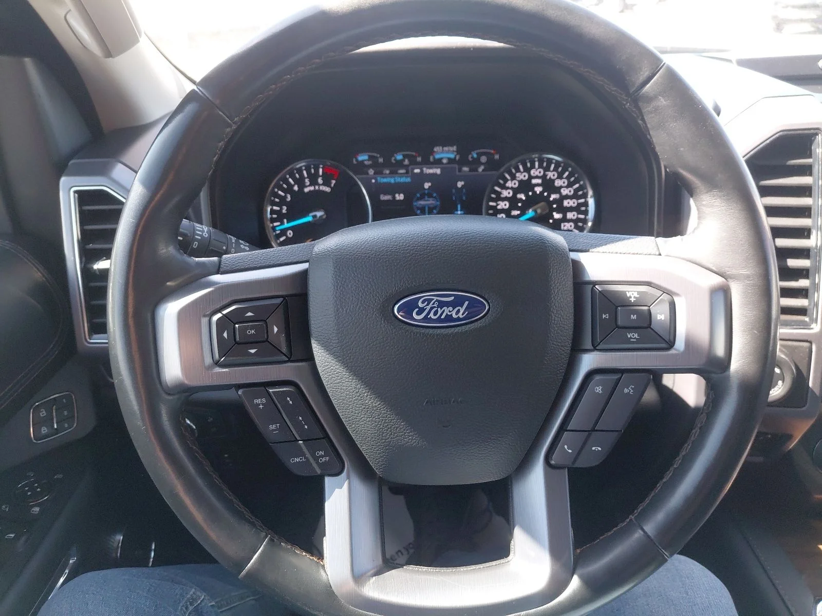 Used 2020 White Ford Platinum image 35