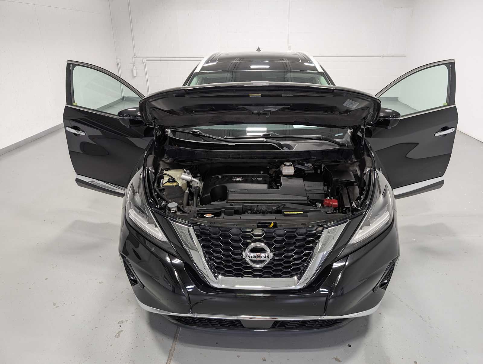 Used 2019 Magnetic Black Pearl Nissan Platinum image 13