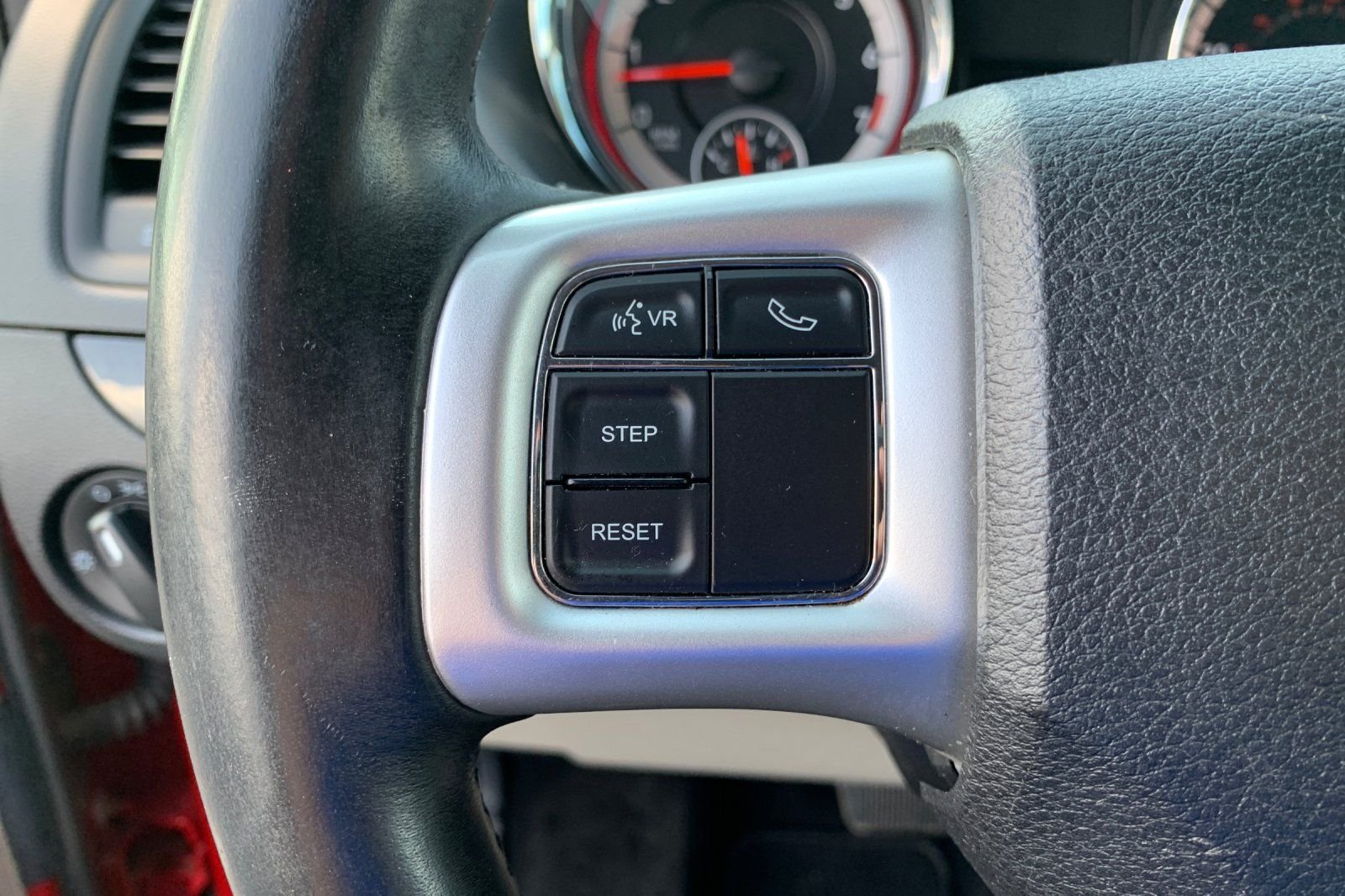 Used 2015 Red Dodge SE image 26