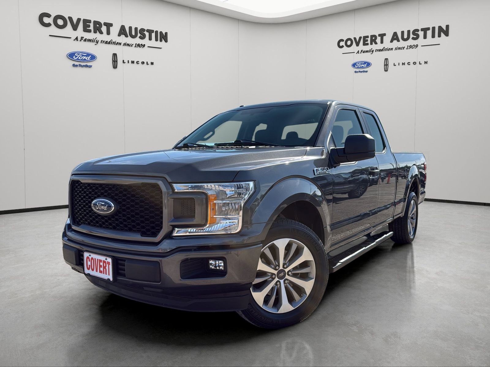 Used 2018 Gray Ford XL image 1