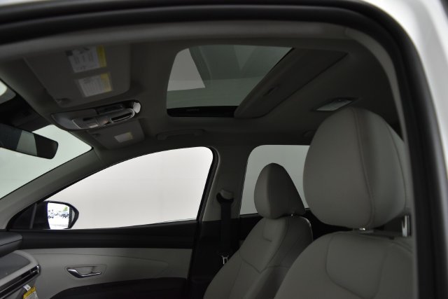 New 2026 White Hyundai SEL Premium AWD image 14
