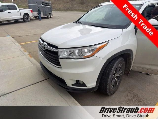 2016 Toyota Highlander XLE V6