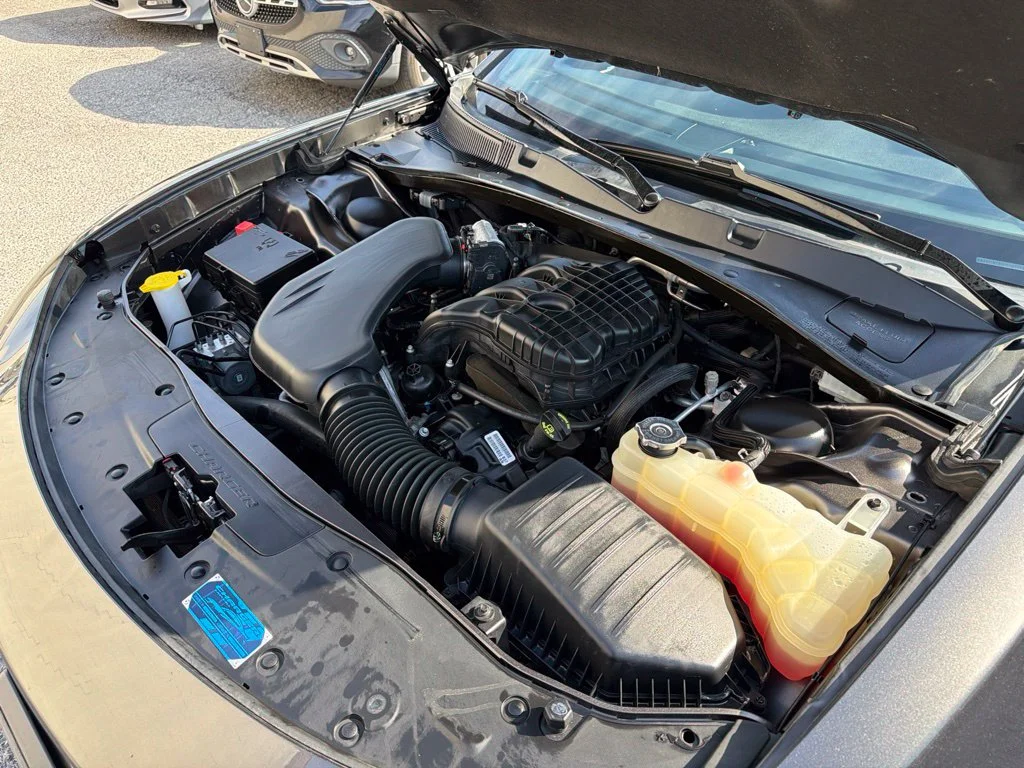 Used 2023 Gray Dodge SXT image 11