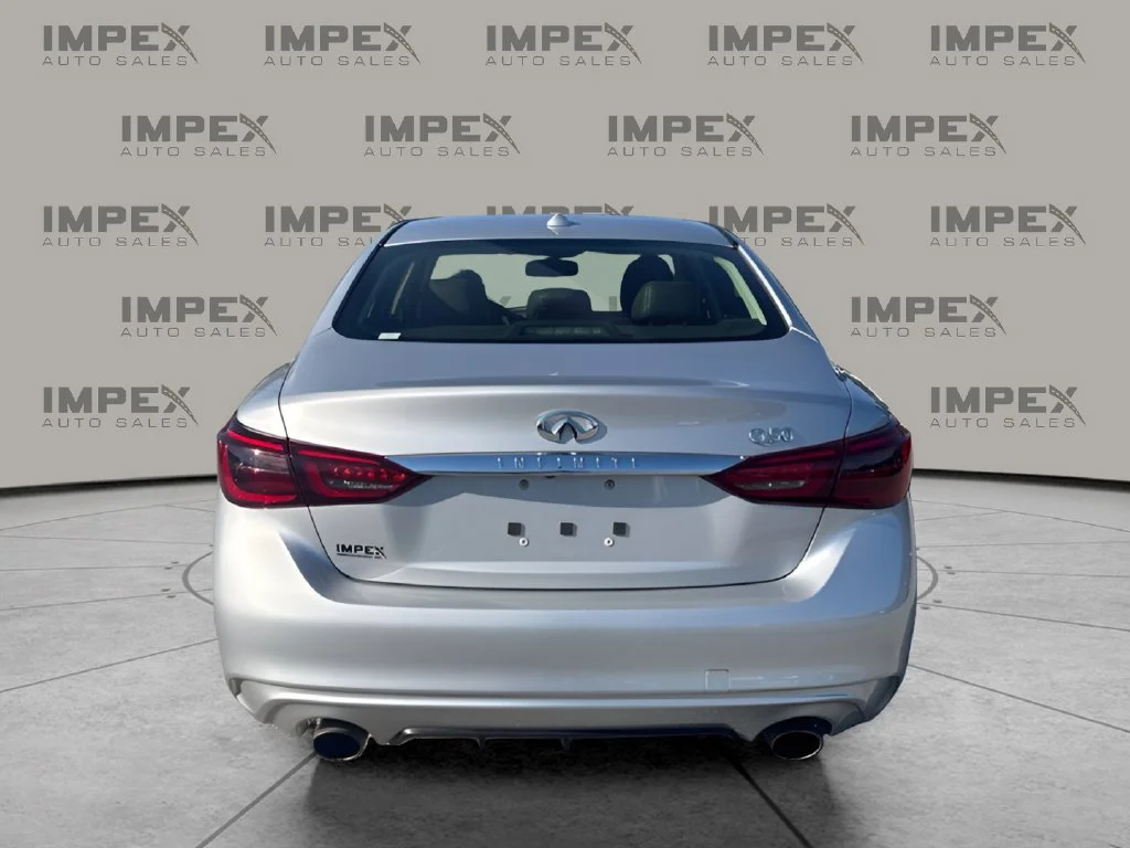 Used 2020 Silver INFINITI 3.0t LUXE image 4