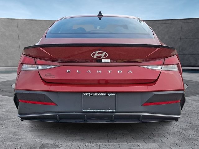 2025 Hyundai Elantra SEL - Photo 9