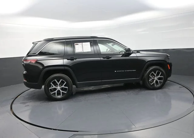 Used 2023 Black Jeep Limited image 10