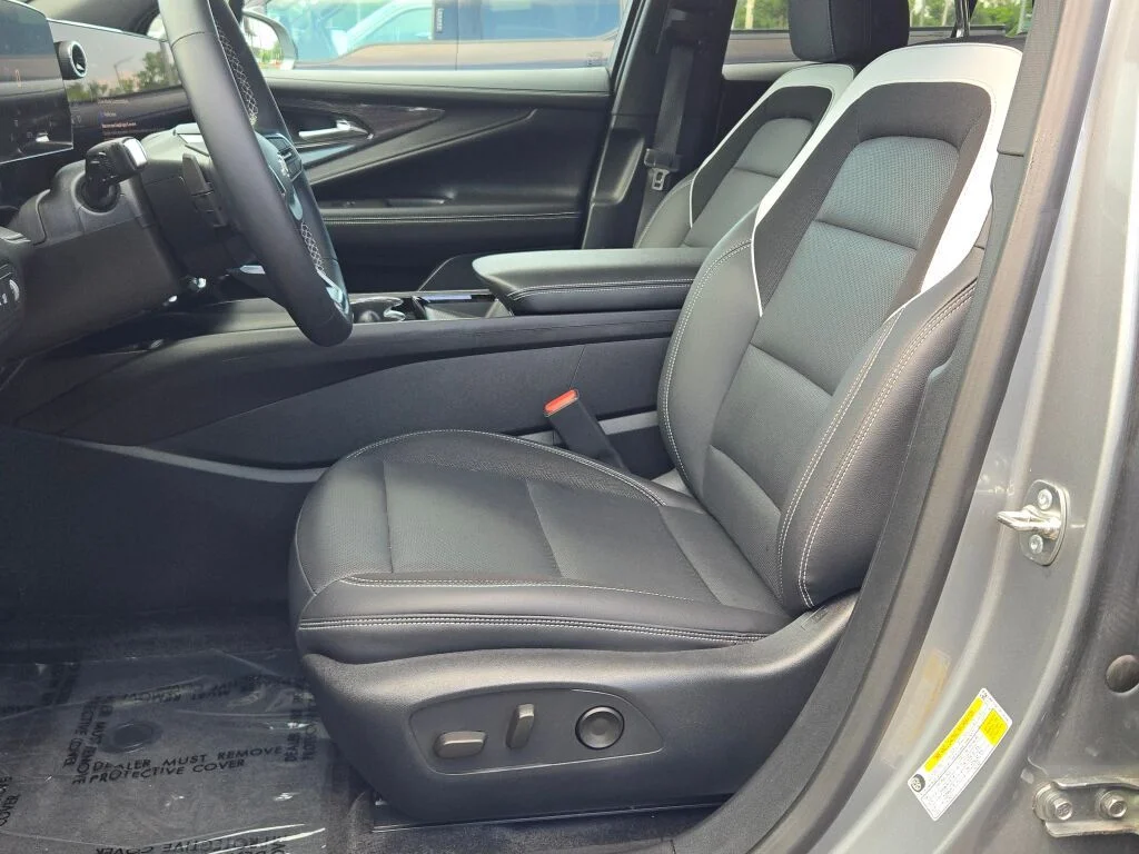 Used 2024 Gray Chevrolet LT image 13