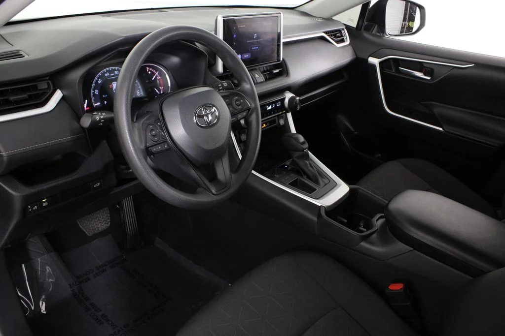 Used 2023 Silver Toyota XLE image 18