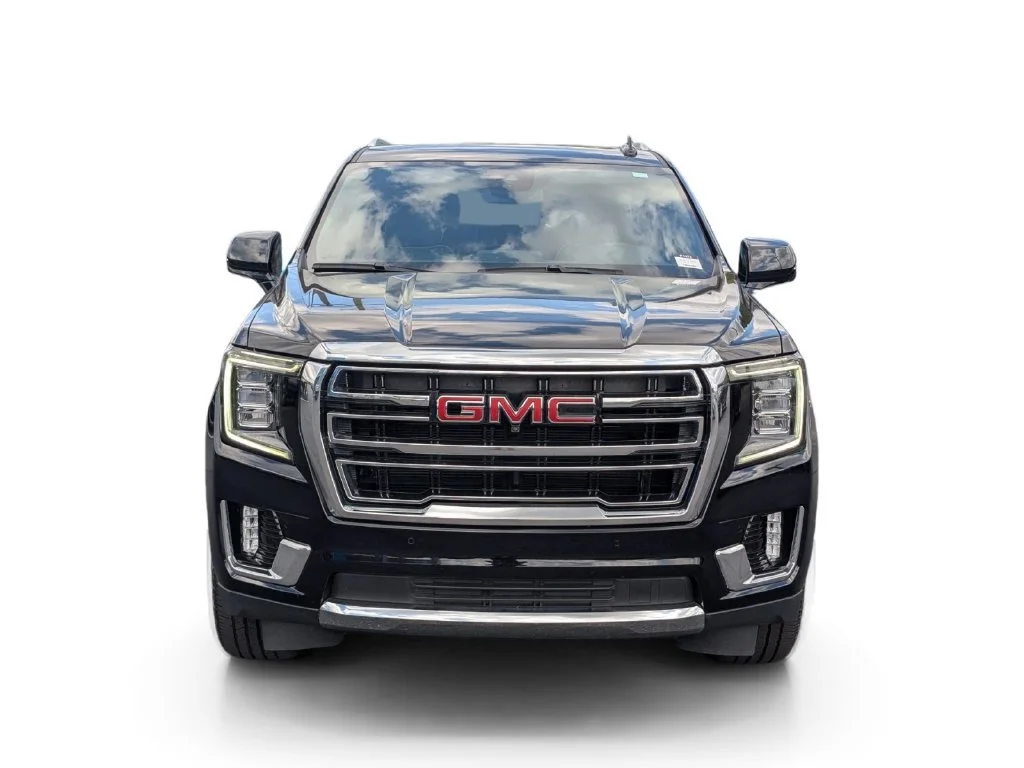 Used 2023 Onyx Black GMC SLT image 2