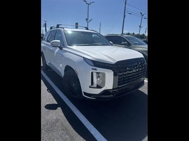 Used 2025 White Hyundai Calligraphy Night Edition image 1