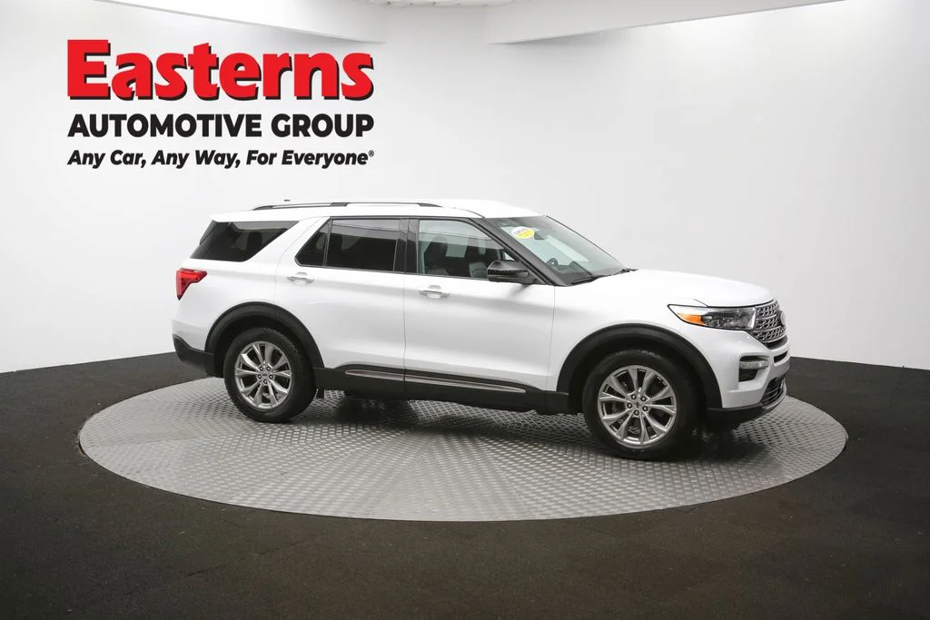 Used 2023 White Ford Limited image 48