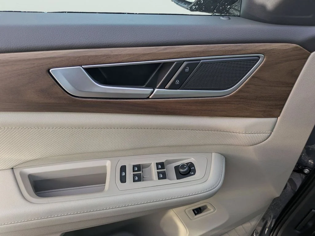 New 2026 Gray Volkswagen 2.0T SE w/Technology image 13
