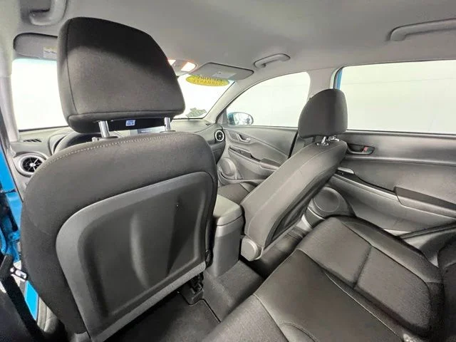 Used 2022 Green Hyundai SEL image 14