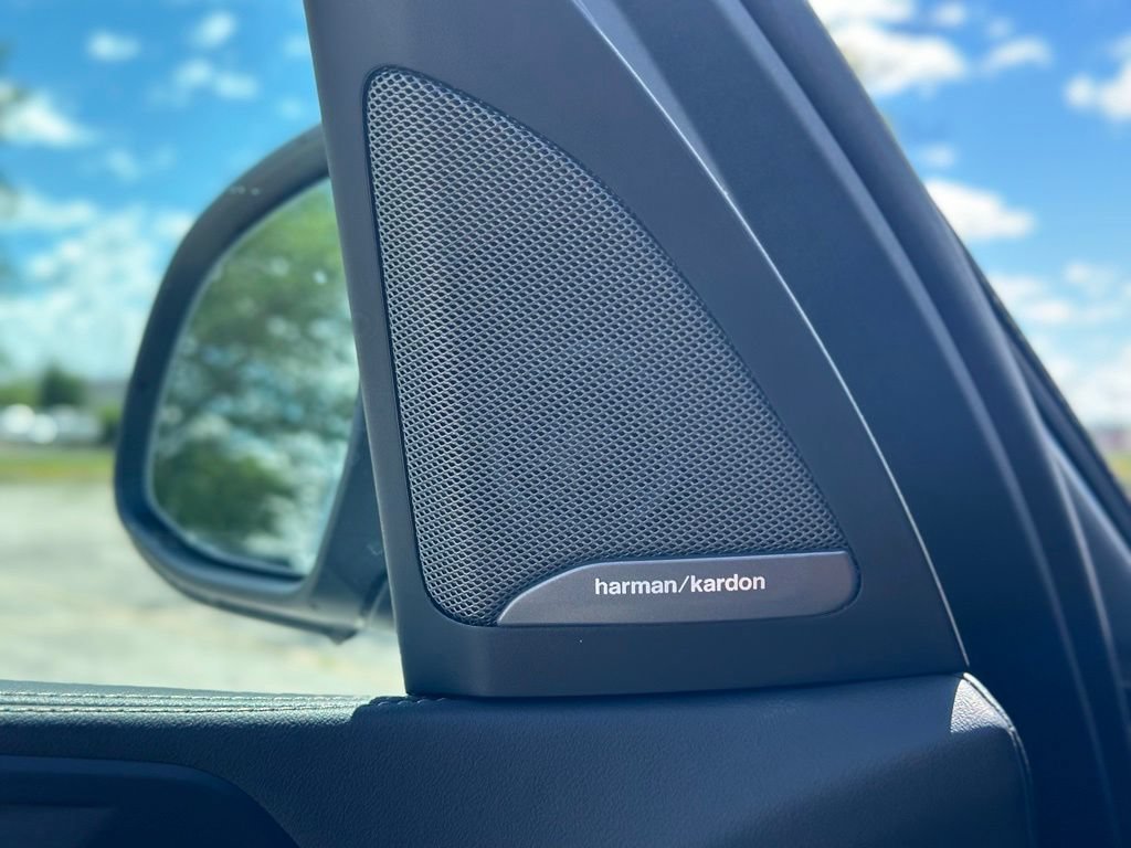 New 2026 Skyscraper Grey Metallic BMW xDrive40i image 19