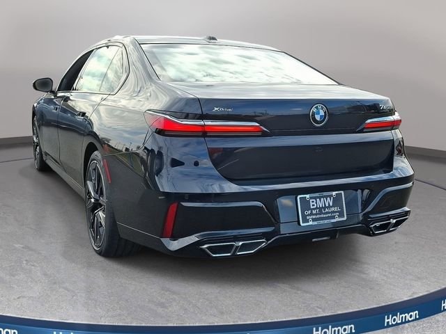 2026 BMW 7 Series 760i - Photo 7