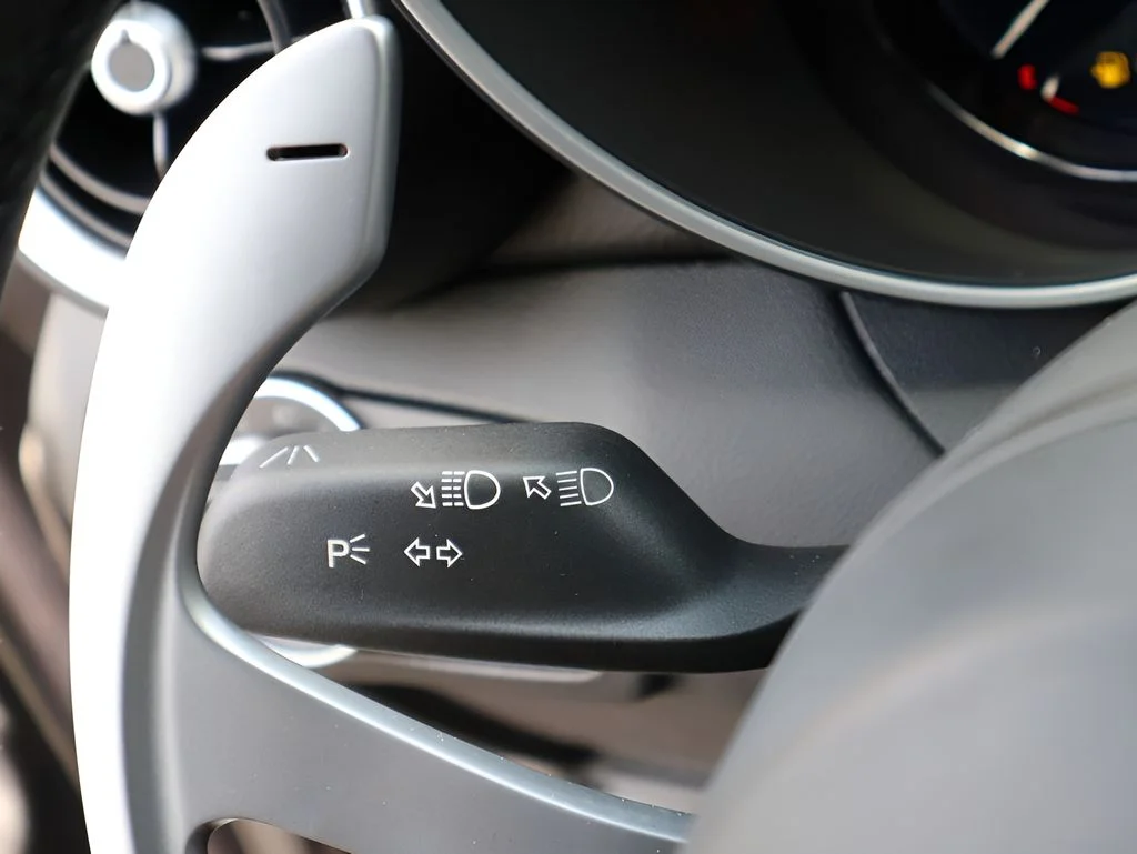 New 2026 Vesuvio Gray Metallic Alfa Romeo Base image 36