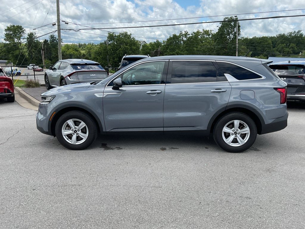 Certified Used 2023 Everlasting Silver Kia LX image 6