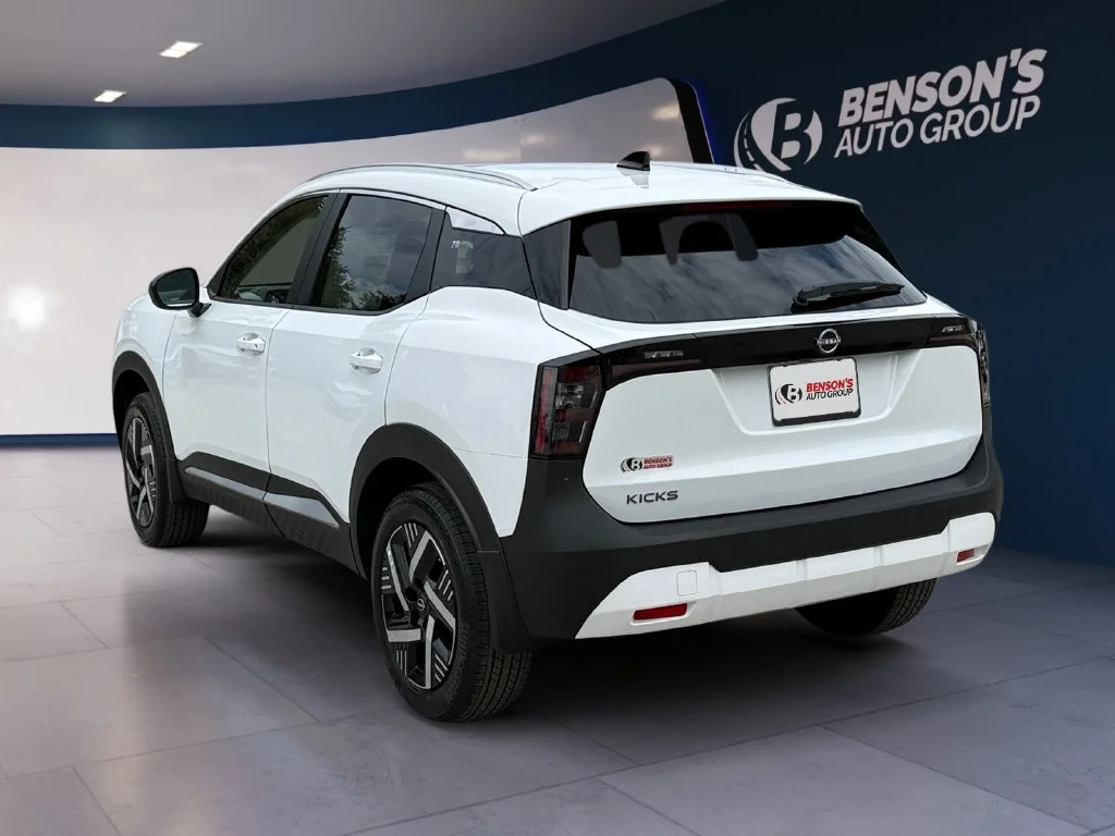New 2027 White Nissan SV image 3