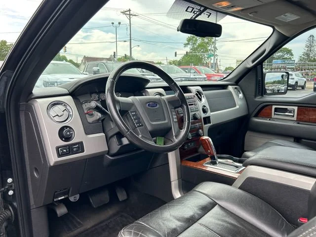 Used 2010  Ford XL image 25