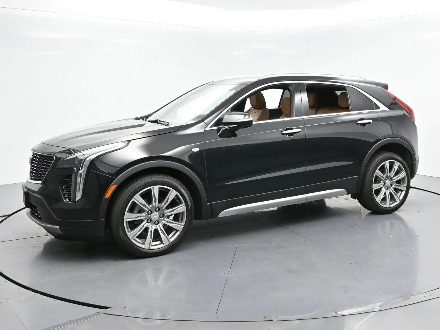 Used 2022 Stellar Black Metallic Cadillac Premium Luxury image 4