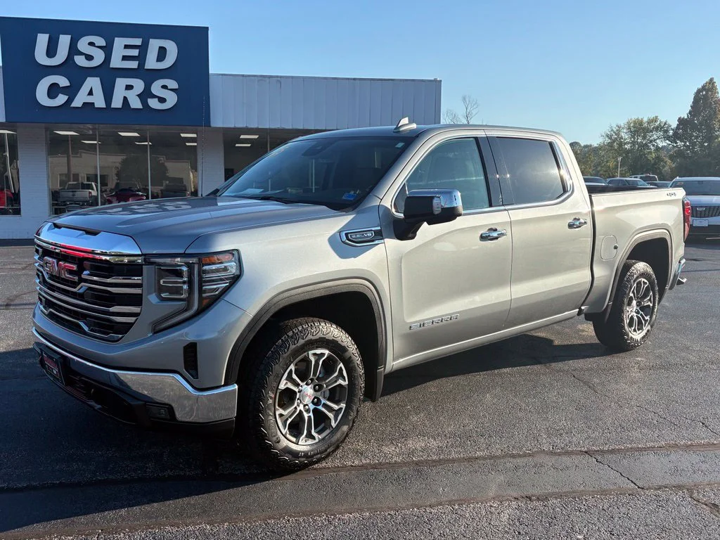 Used 2025 Sterling Metallic GMC SLT image 2