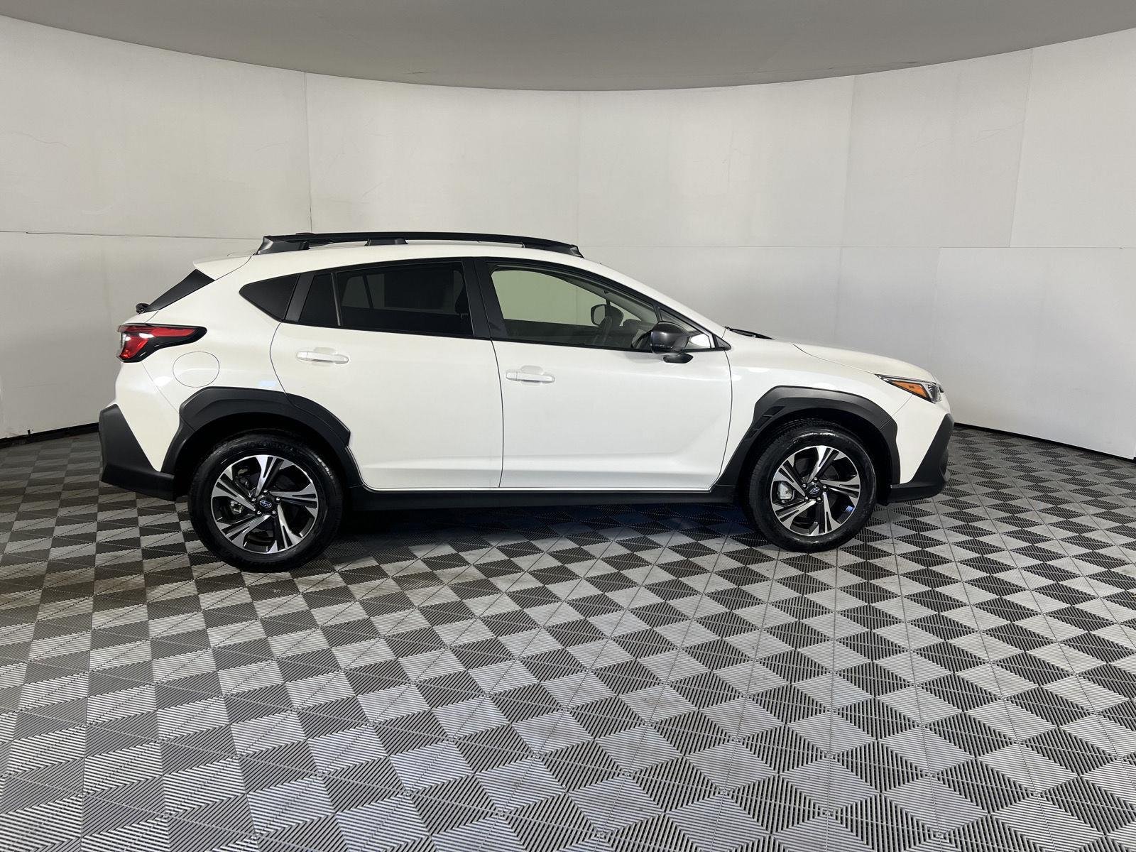 Used 2025 Crystal White Pearl Subaru Premium image 20