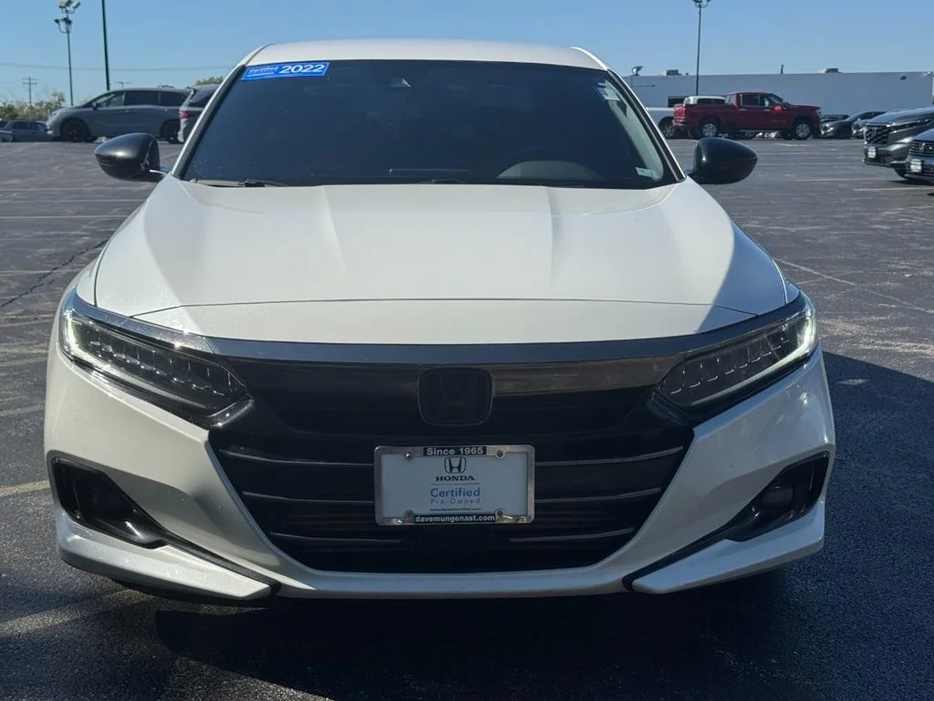 Used 2022 White Honda Sport image 12