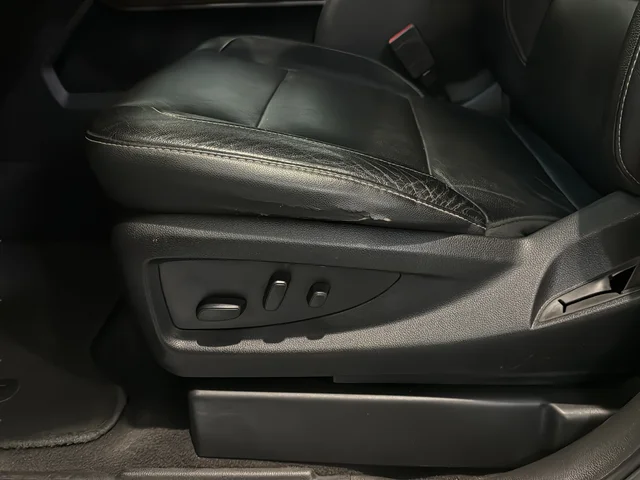 Used 2018 Gray GMC SLT image 17