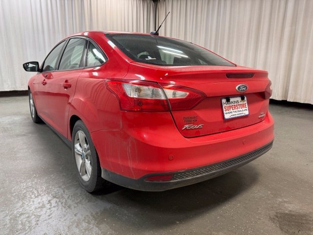 Used 2014 Red Ford SE image 8