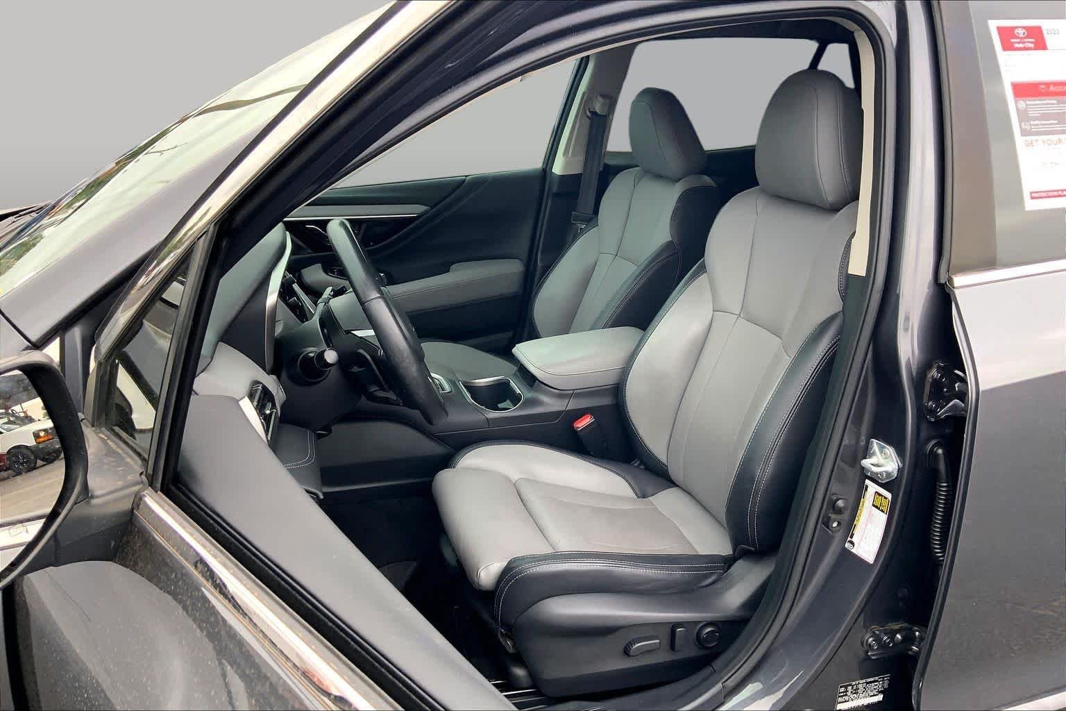 Used 2022 Magnetite Gray Metallic Subaru Limited image 8