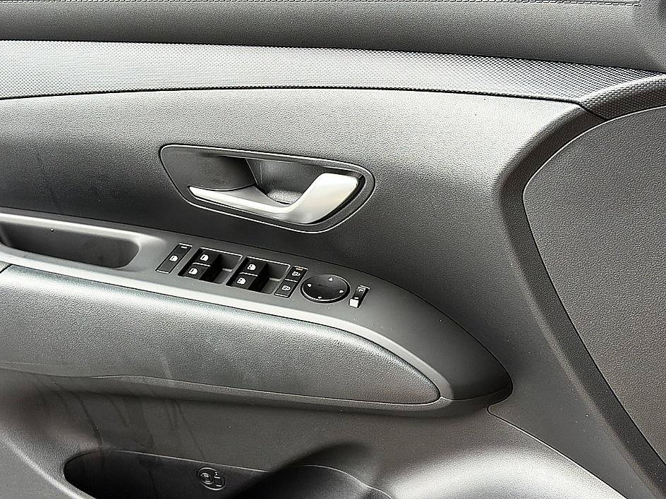 New 2026 Shimmering Silver Hyundai SEL AWD image 15