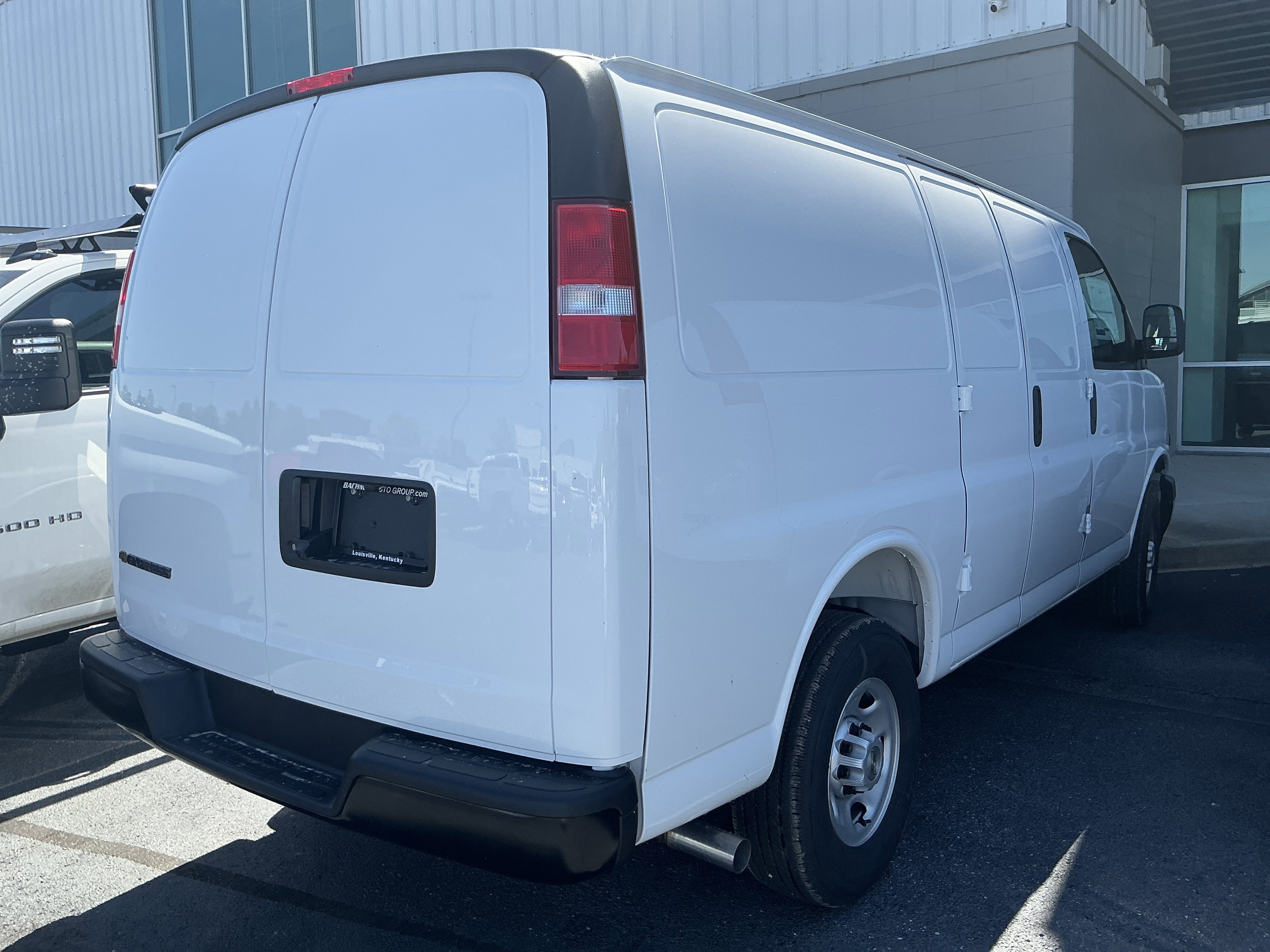 2026 Chevrolet Express Cargo Work Van - Photo 7