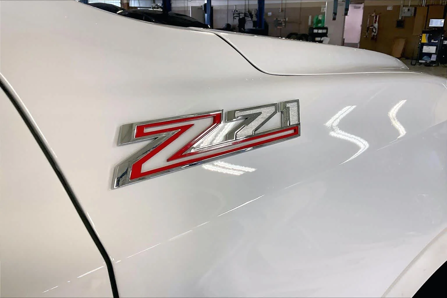 Used 2024 Summit White Chevrolet Z71 image 16