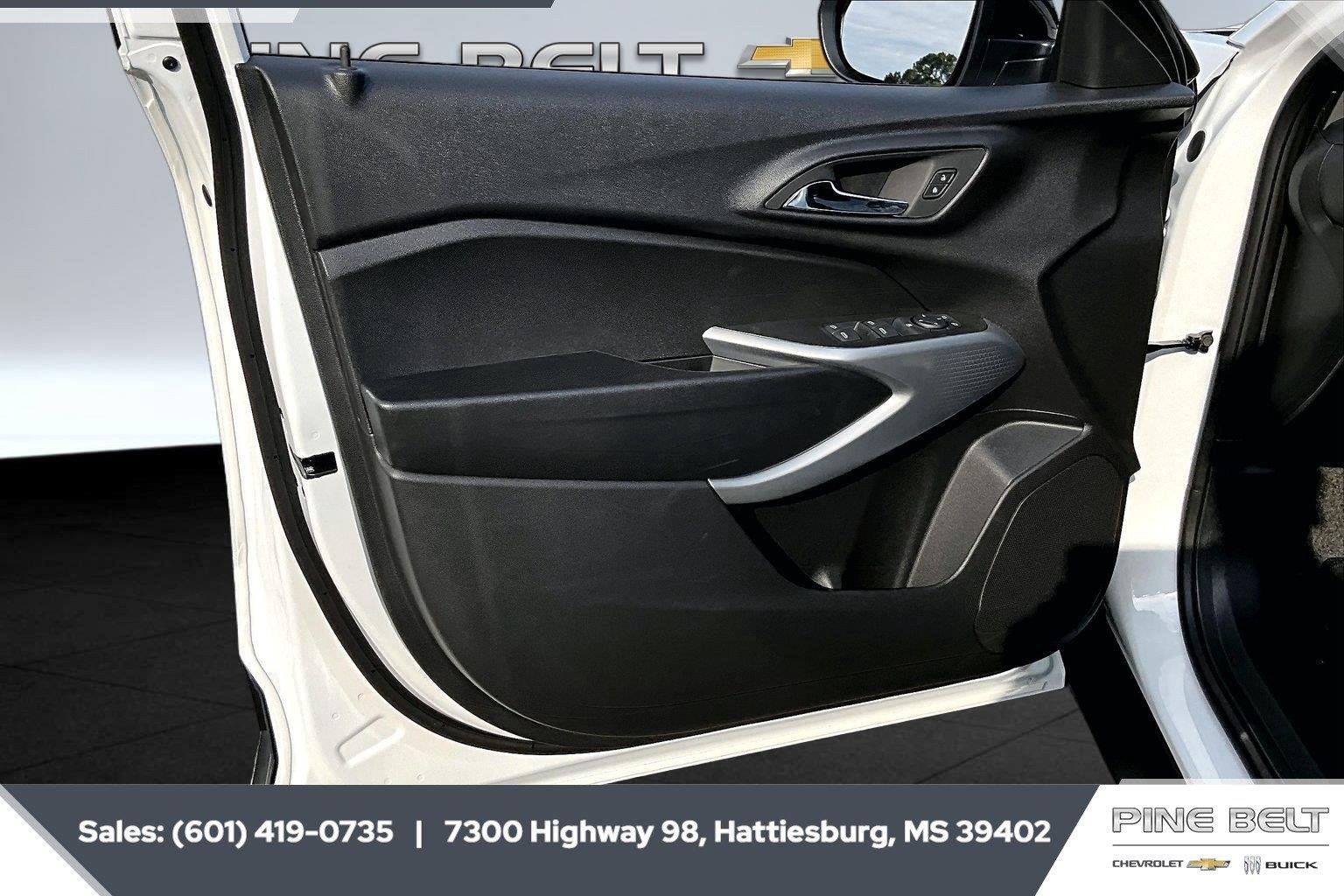 2026 Chevrolet Trax RS - Photo 17