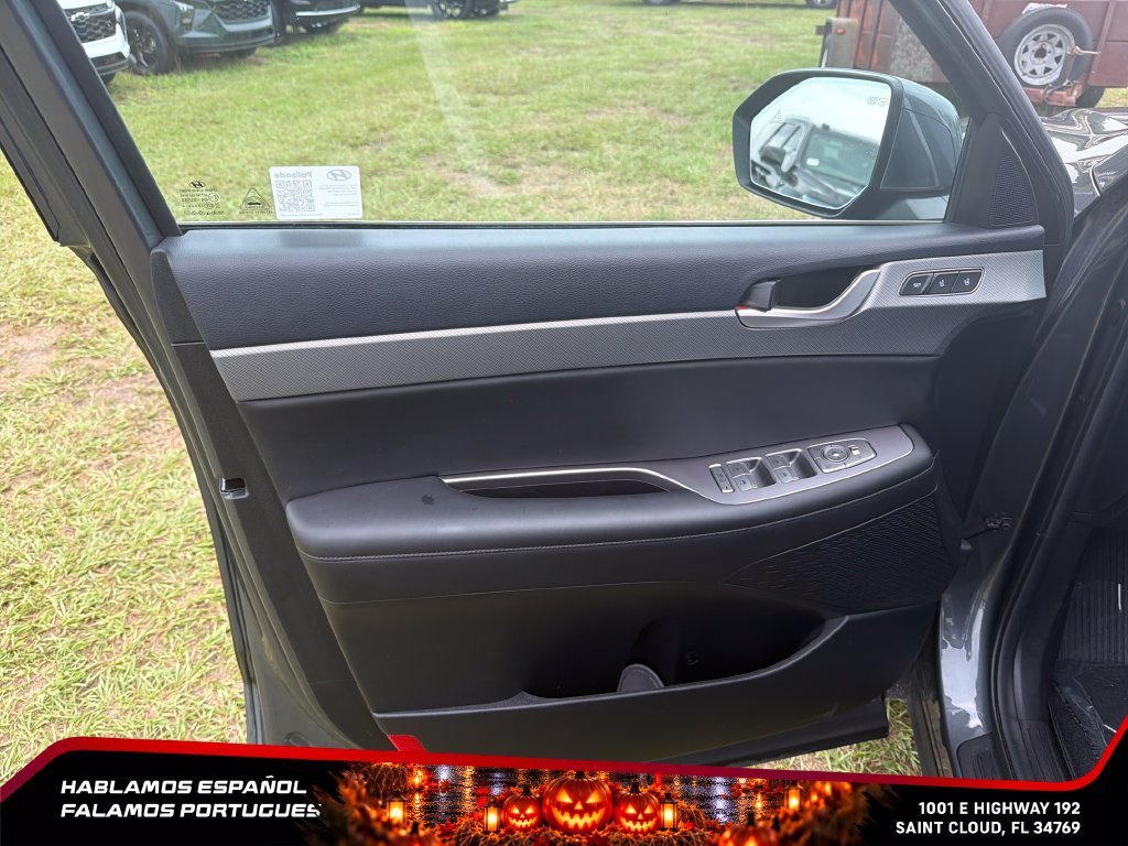 Used 2025 Gray Hyundai SEL Premium image 12