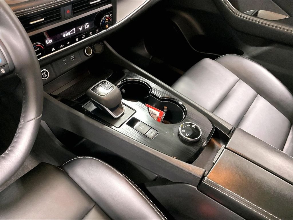 Used 2023 White Nissan SV image 20