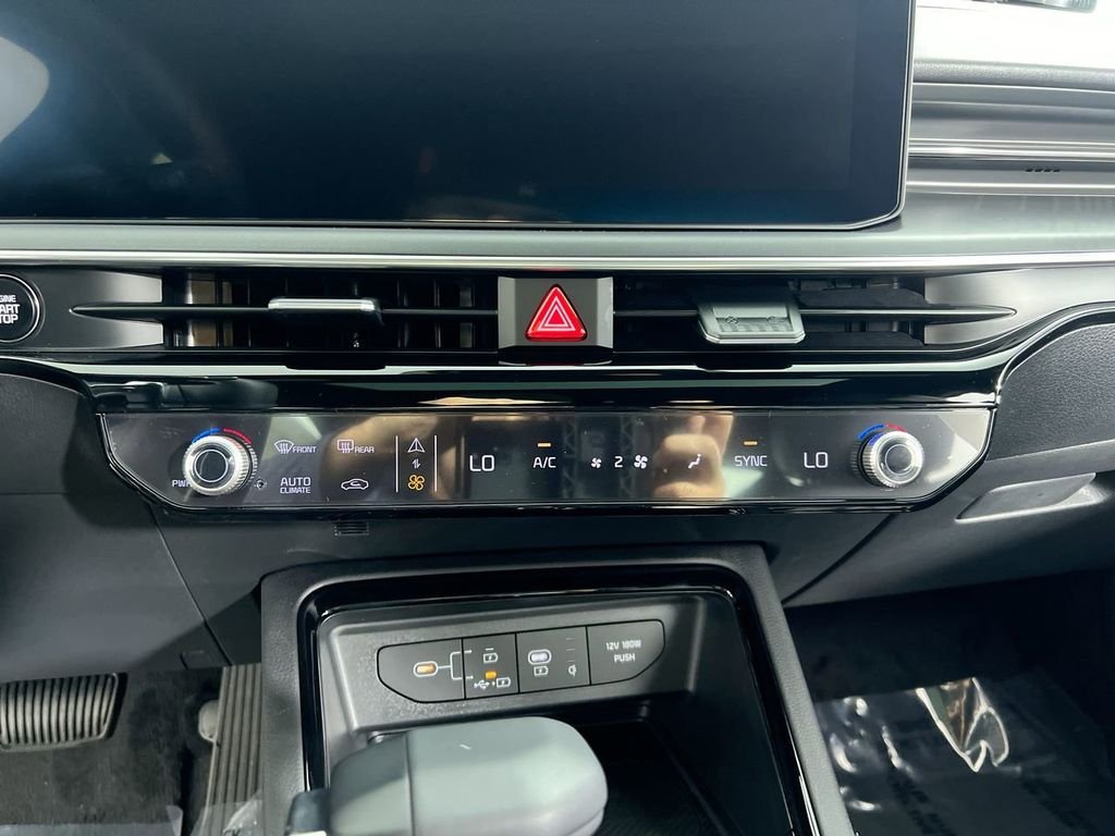 New 2026 Wolf Gray Kia GT image 25