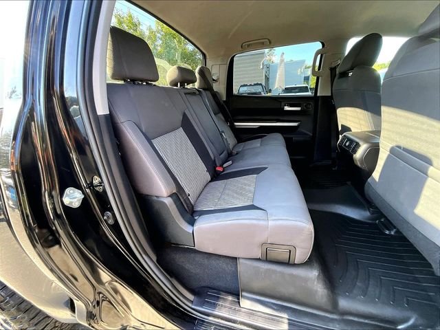 Used 2016 Black Toyota SR5 image 22