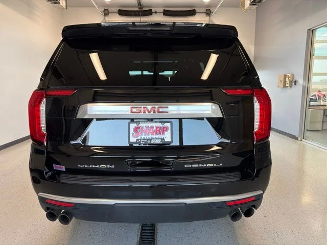 Used 2022 Black GMC Denali image 8