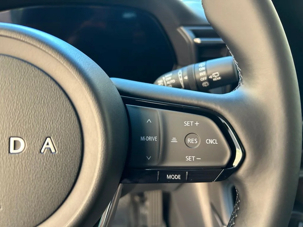 New 2026 Machine Gray Metallic Mazda 2.5 S Select image 18