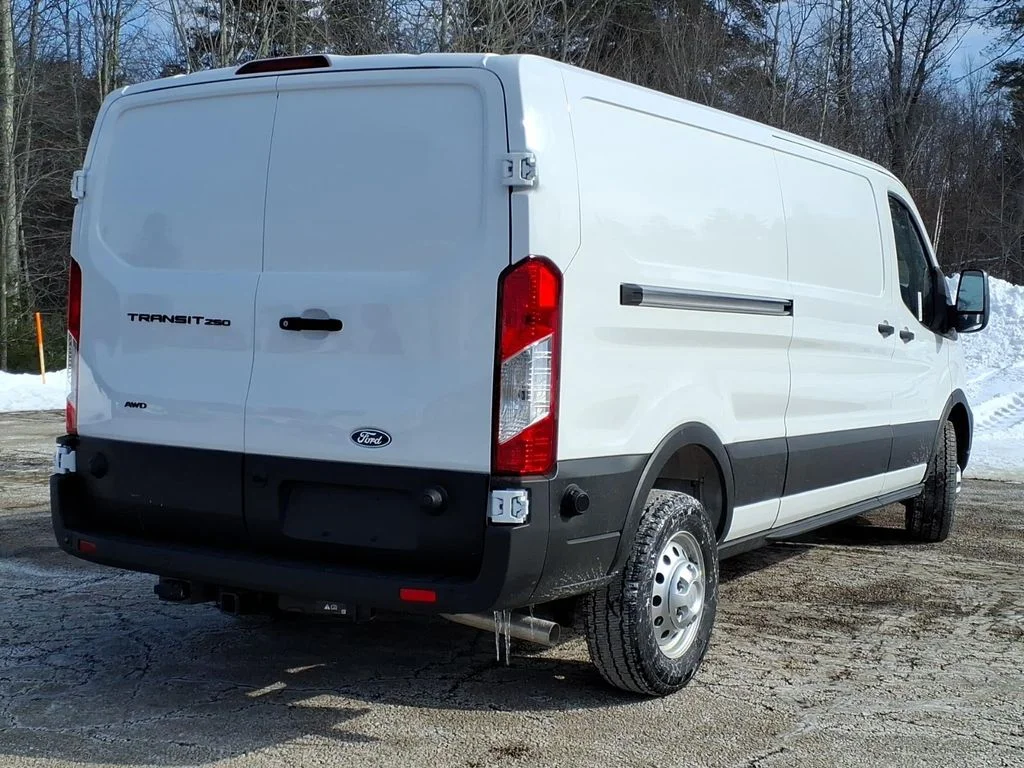 New 2026 Oxford White Ford Base image 4