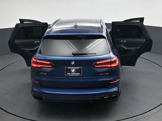 Used 2021 Blue BMW xDrive40i image 47