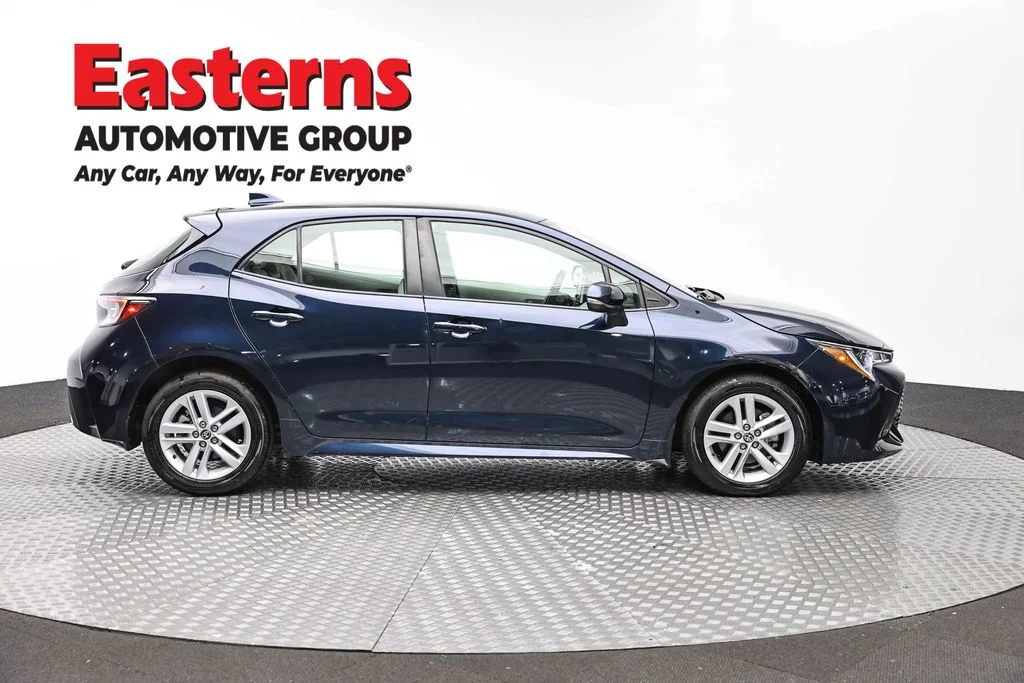 Used 2022 Blue Toyota SE image 4