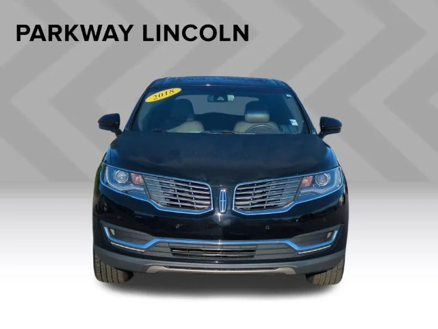 Used 2018 Black Lincoln Reserve image 8