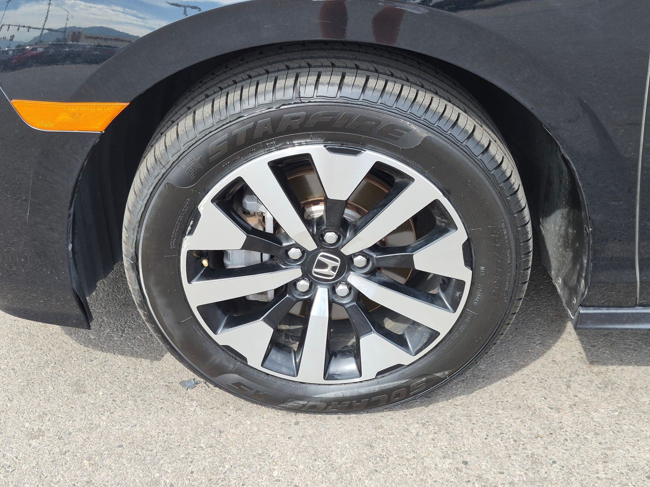 Used 2025 Black Honda EX-L image 11